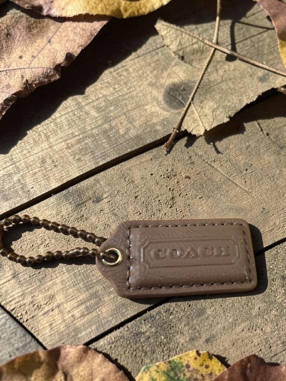 COACH Vintage Hang Tag 2"